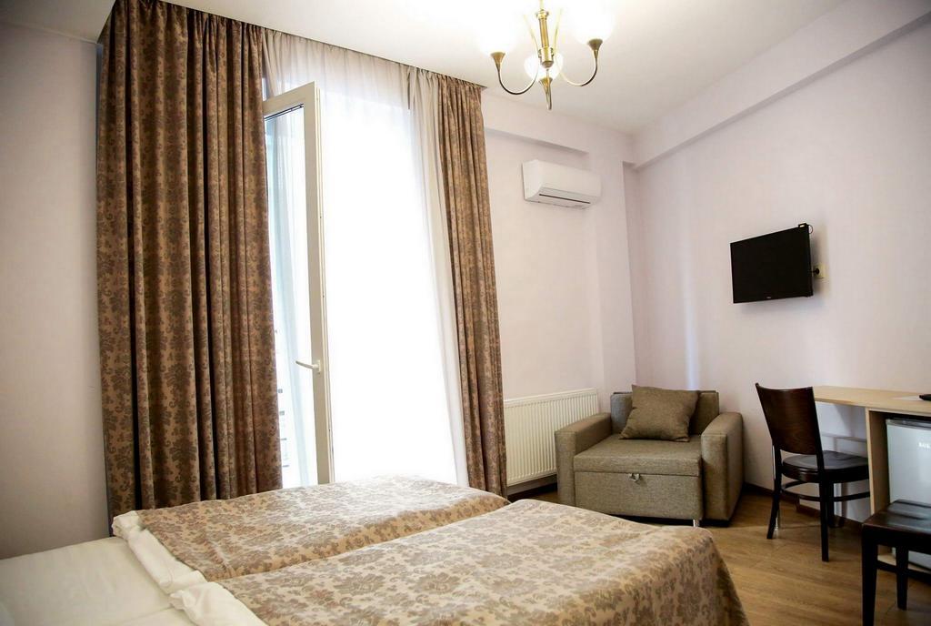 Hotel Feri Tbilisi Bagian luar foto