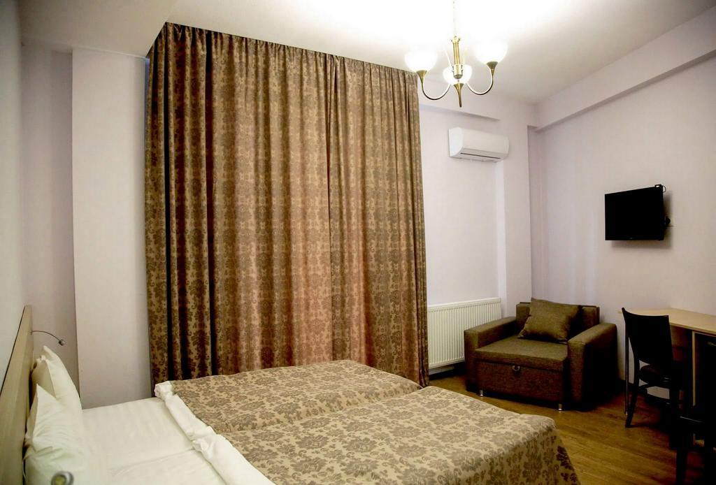 Hotel Feri Tbilisi Bagian luar foto