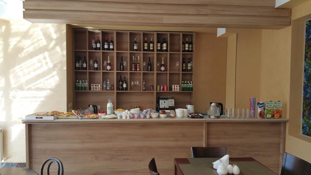 Hotel Feri Tbilisi Bagian luar foto