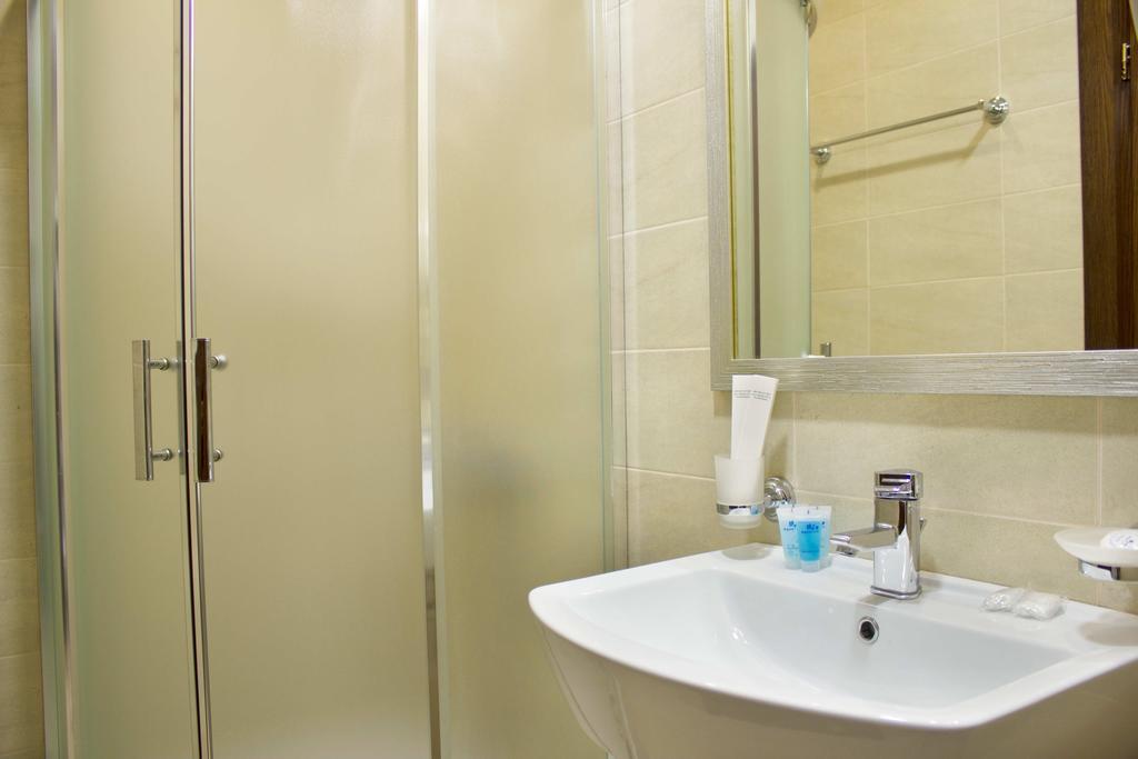 Hotel Feri Tbilisi Bagian luar foto