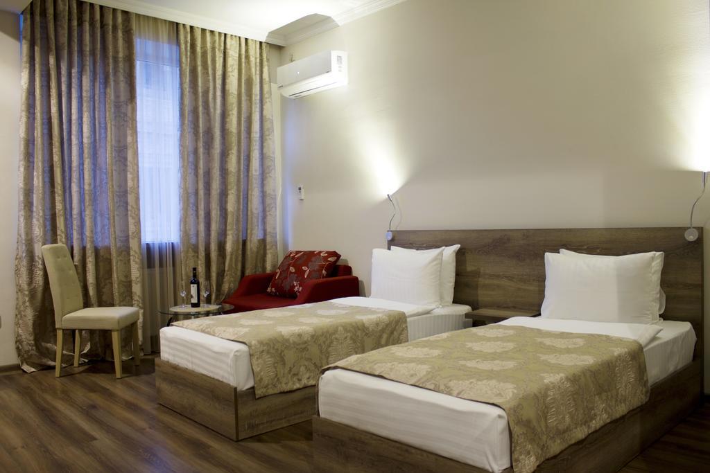 Hotel Feri Tbilisi Bagian luar foto