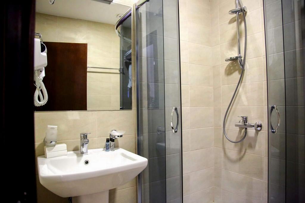 Hotel Feri Tbilisi Bagian luar foto